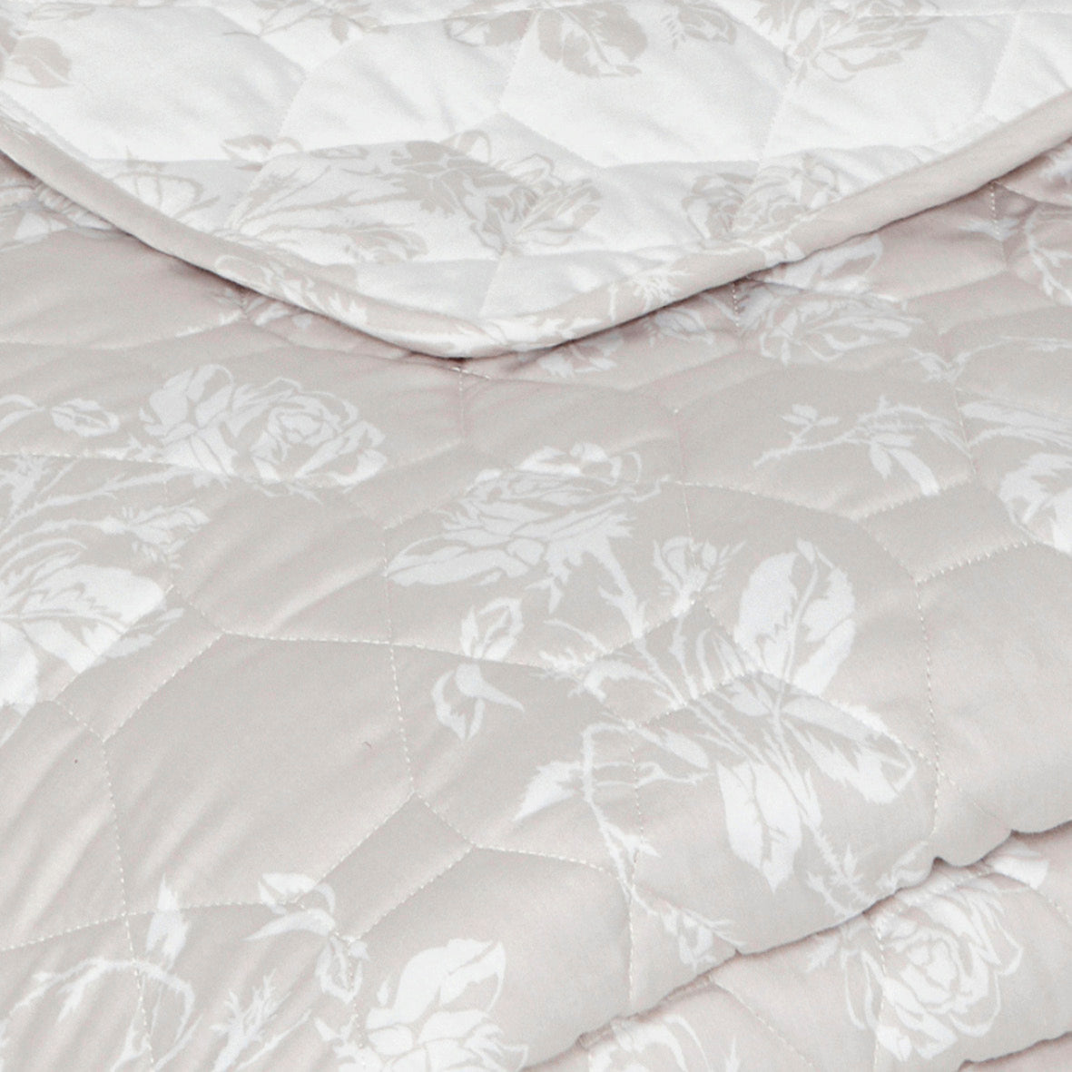 Couvre-lit matelassé en 100% satin de coton - dessin Roses Taupe